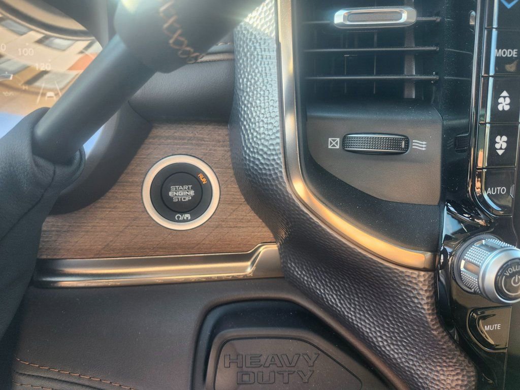 New 2026 RAM 2500 Limited image 22