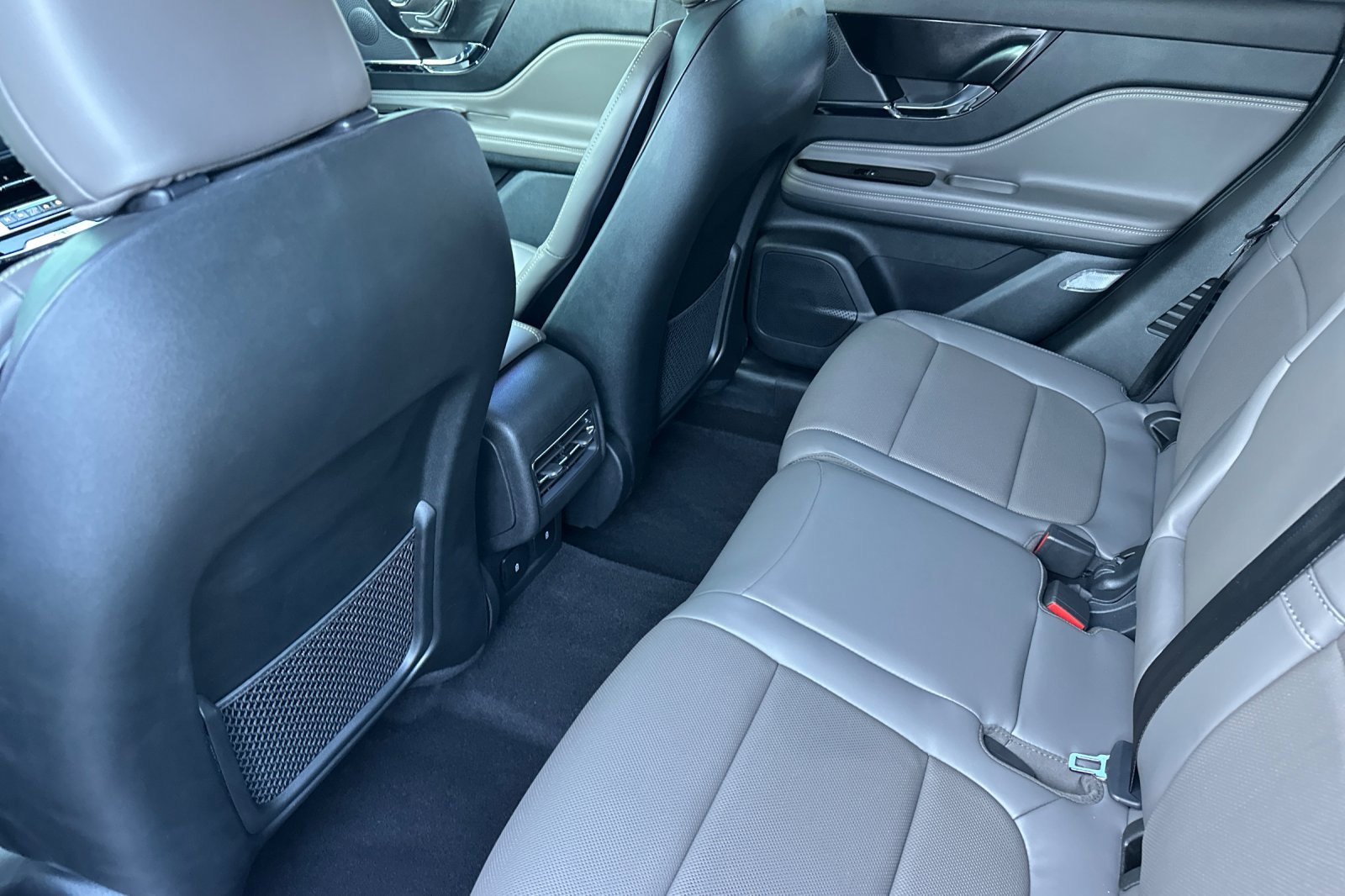 New 2025 Lincoln Corsair Reserve image 11