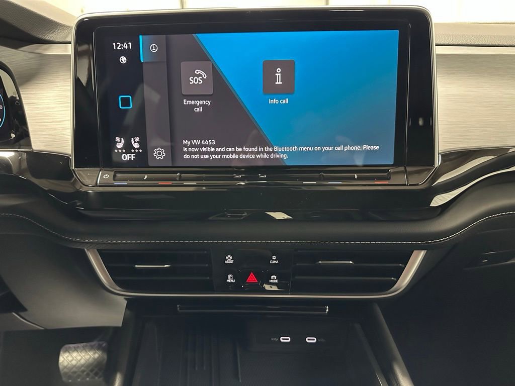 Used 2025 Volkswagen Atlas Cross Sport SE image 25