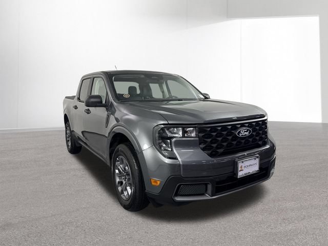 Certified 2025 Ford Maverick XLT w/ Equipment Group 302A AWD/4WD image 3