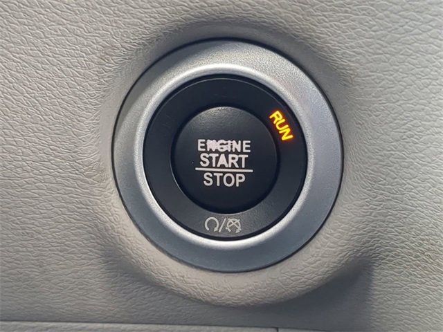 Used 2018 Chrysler Pacifica Touring w/ Tire & Wheel Group image 35