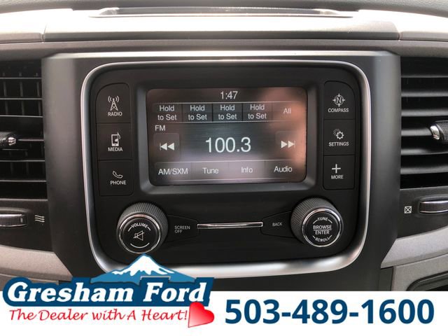 Used 2017 RAM 1500 Express image 25