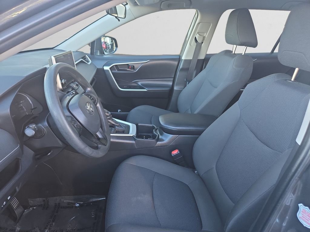 Used 2024 Toyota RAV4 LE image 10