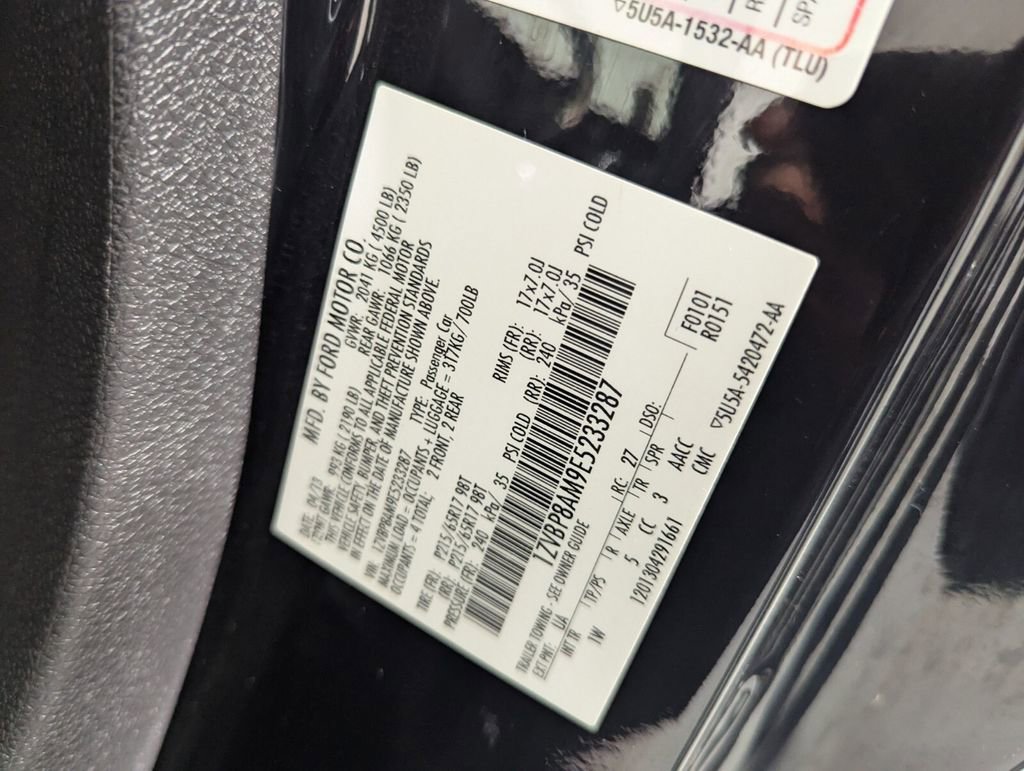 Used 2014 Ford Mustang Coupe RWD image 23