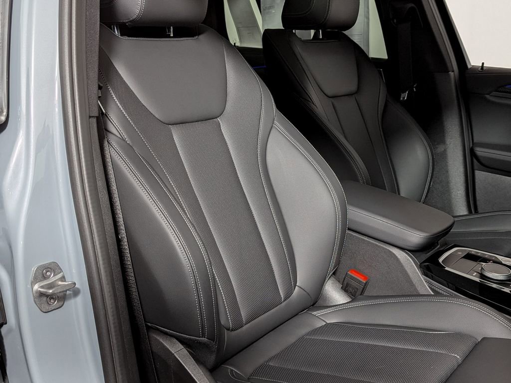 Certified 2023 BMW X4 M40i w/ Premium Package image 26