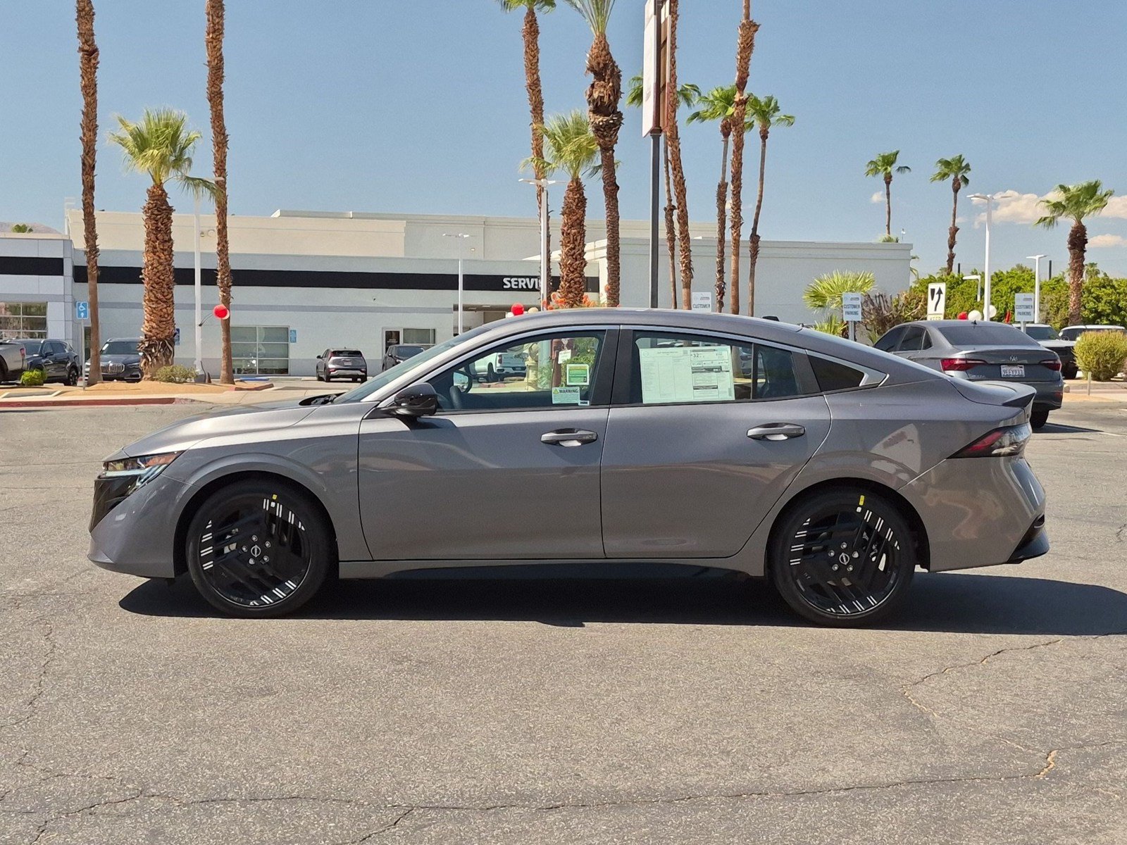 New 2027 Nissan Sentra SR w/ Floor Mat Package FWD image 3
