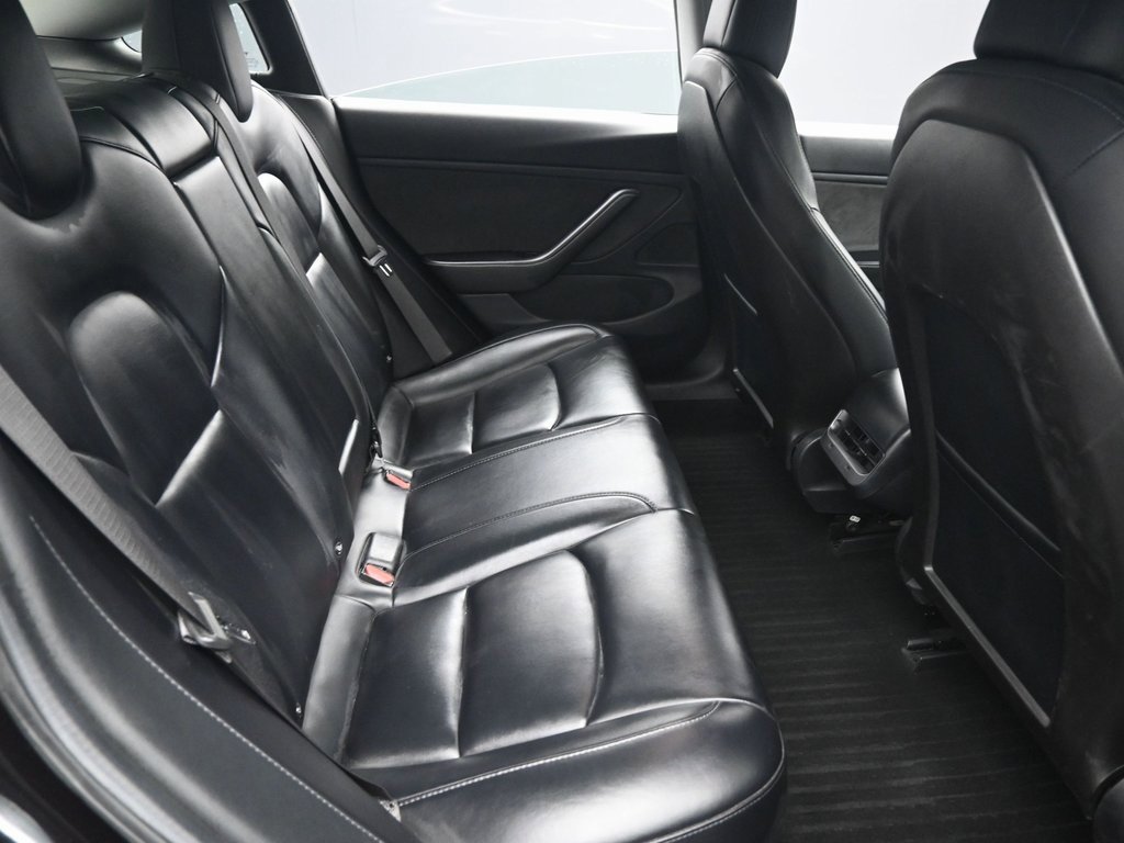 Used 2018 Tesla Model 3 Long Range image 31