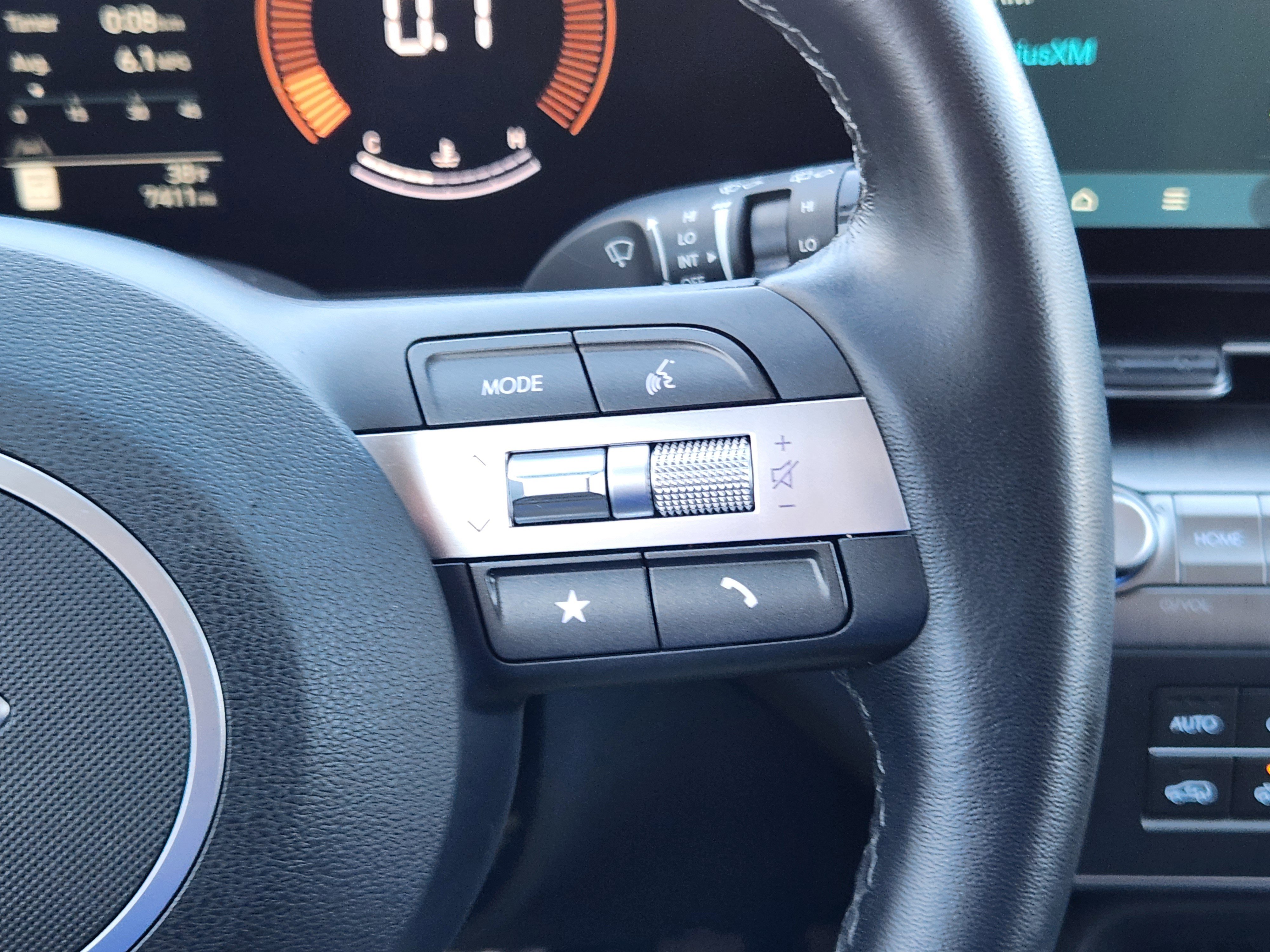 Used 2025 Hyundai Kona SEL image 27