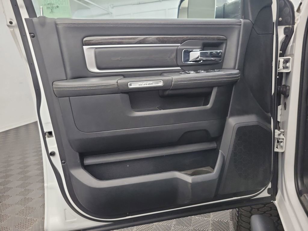 Used 2015 RAM 2500 Limited image 17