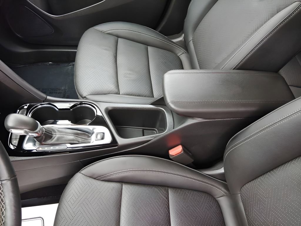 Used 2023 Buick Encore GX Essence FWD image 24