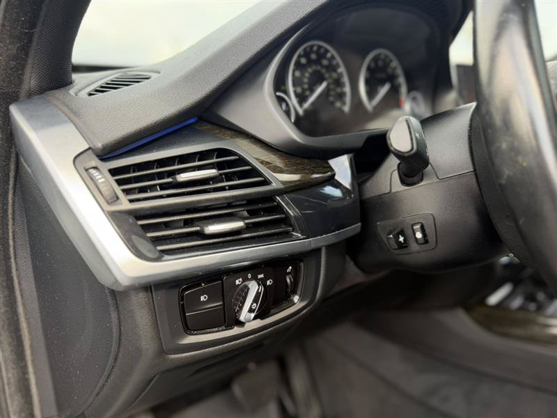Used 2017 BMW X5 xDrive40e AWD/4WD image 24
