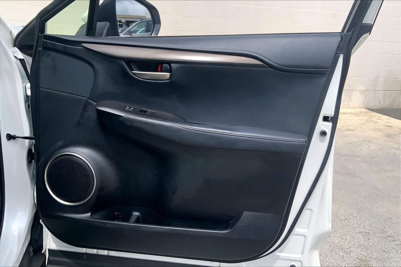 Used 2016 Lexus NX 200t FWD image 27
