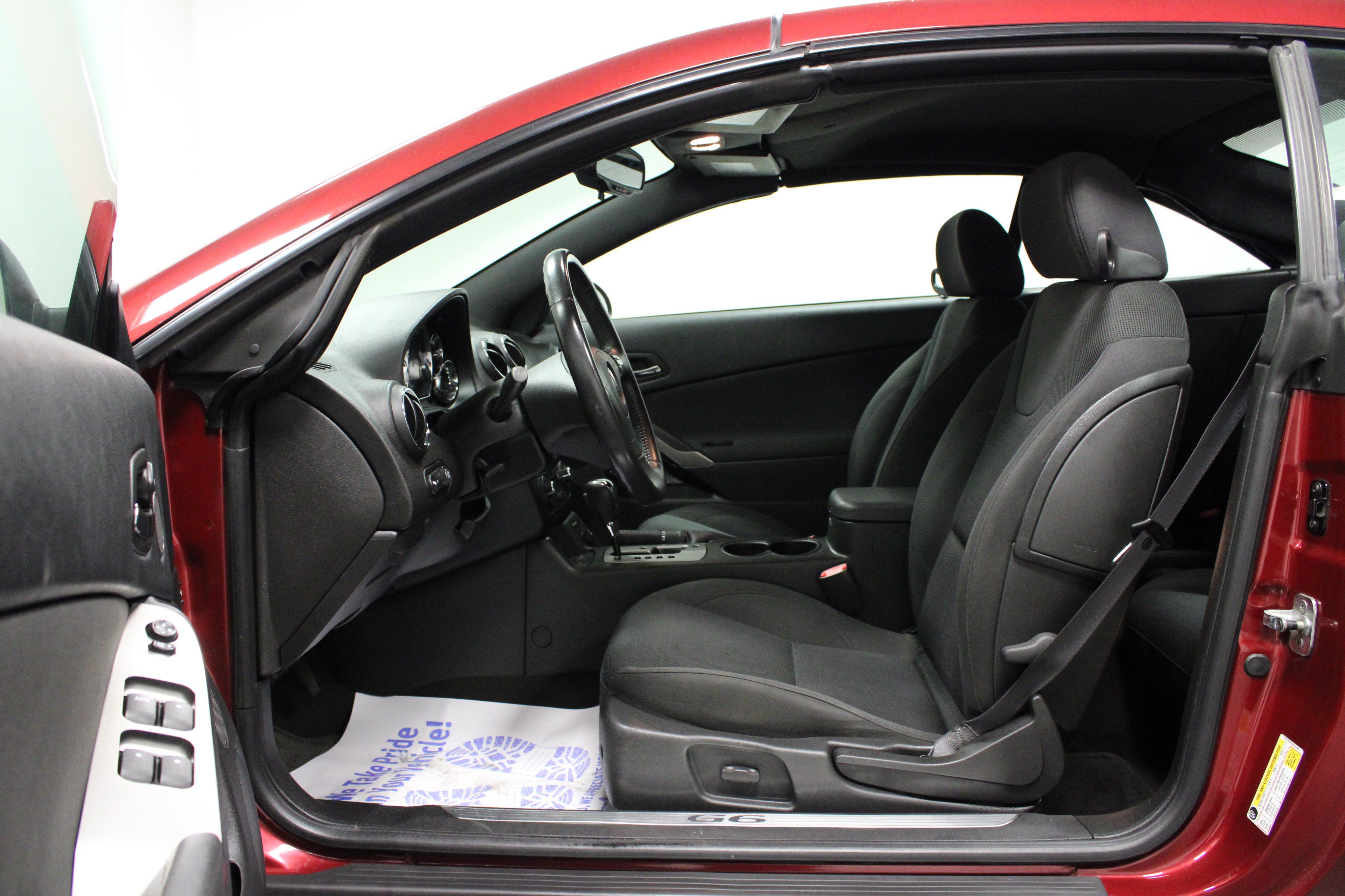 Used 2008 Pontiac G6 GT w/ Sport Package FWD image 12