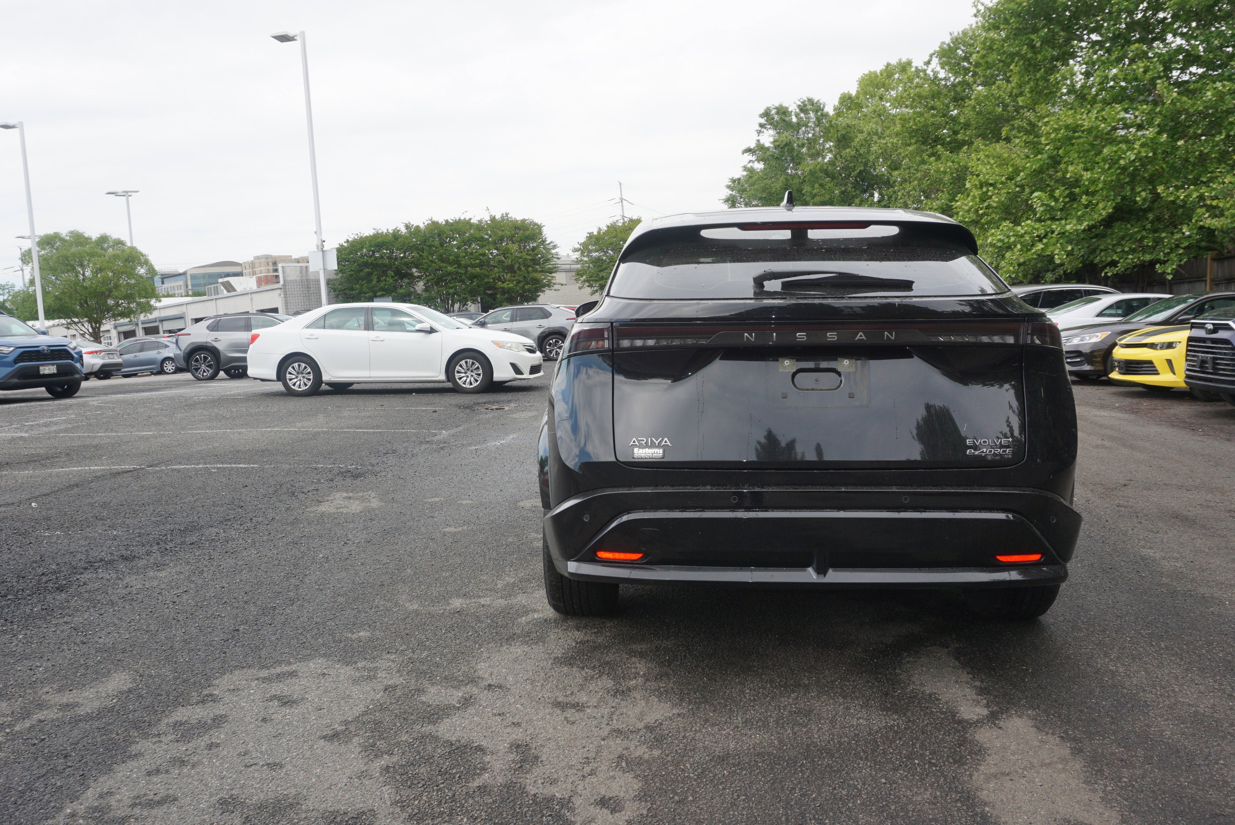 Used 2023 Nissan Ariya AWD image 4