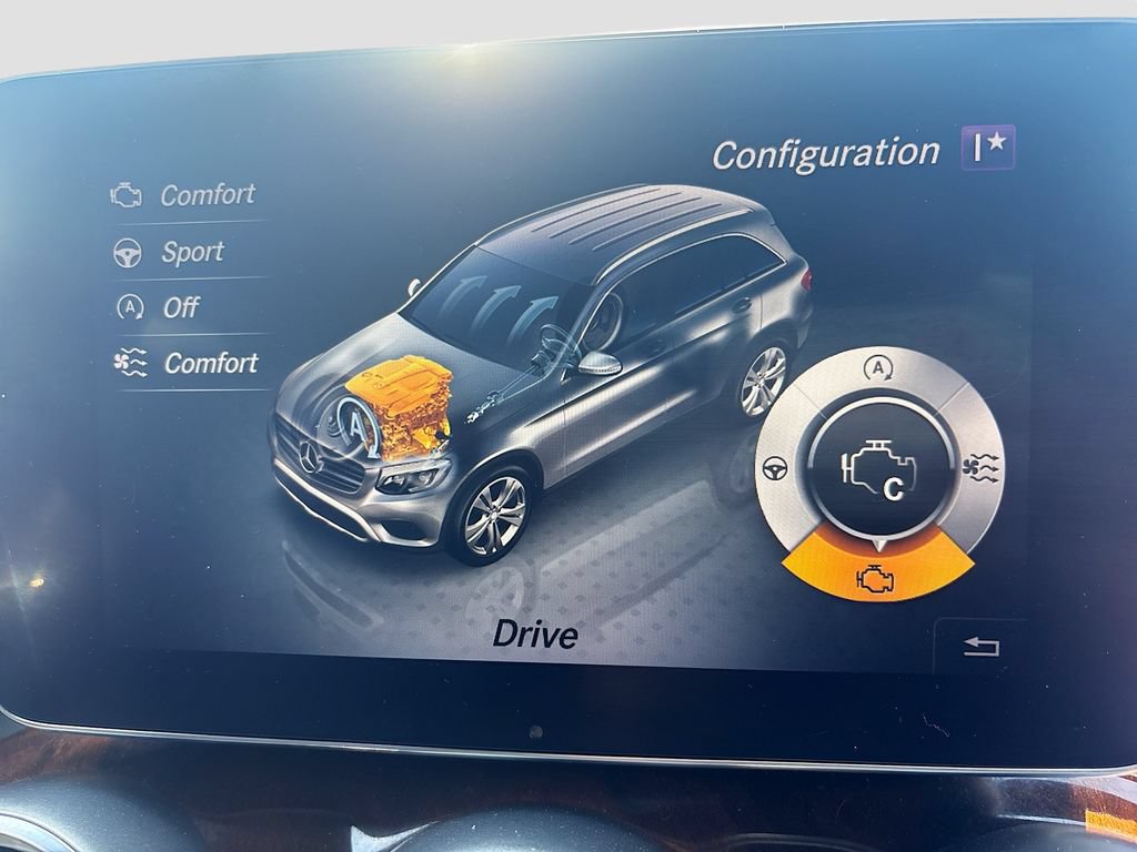 Used 2018 Mercedes-Benz GLC 300 w/ Multimedia Package image 37