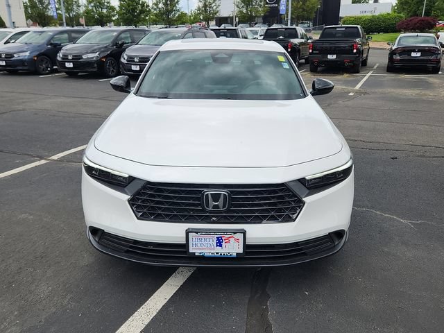 Used 2025 Honda Accord Sport image 2