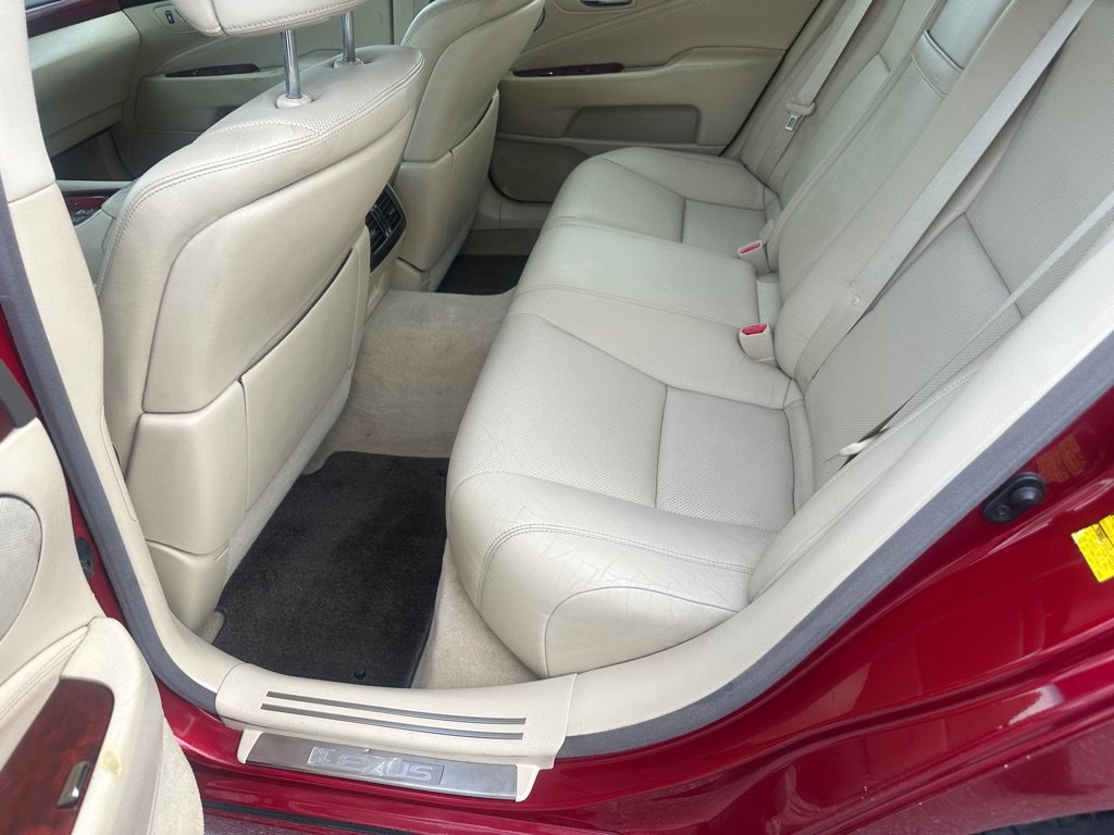 Used 2010 Lexus LS 460 AWD w/ Comfort Pkg image 21