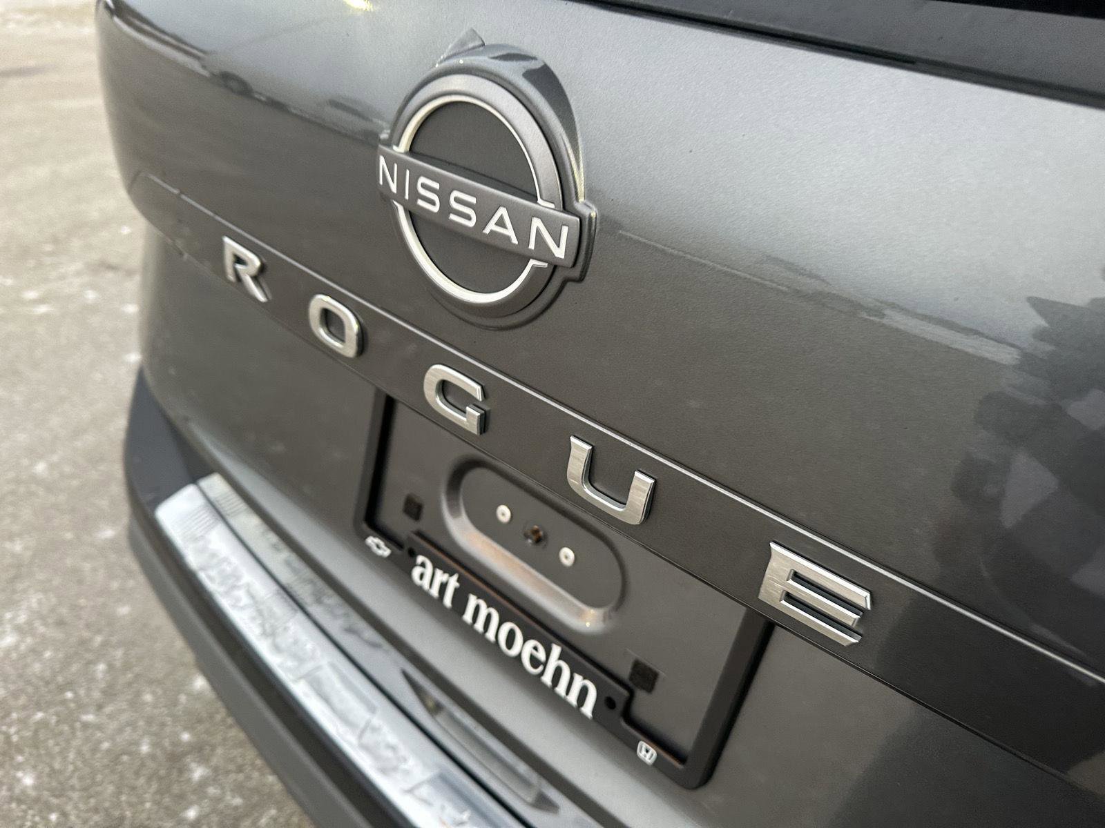 Used 2022 Nissan Rogue SV w/ SV Premium Package image 6