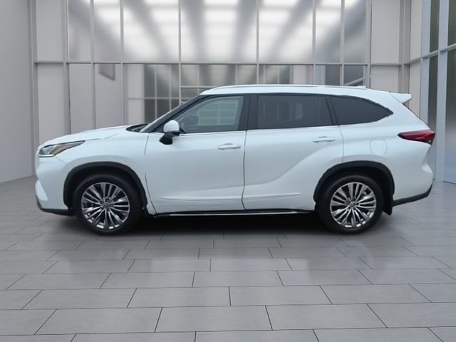 Used 2023 Toyota Highlander Platinum image 5
