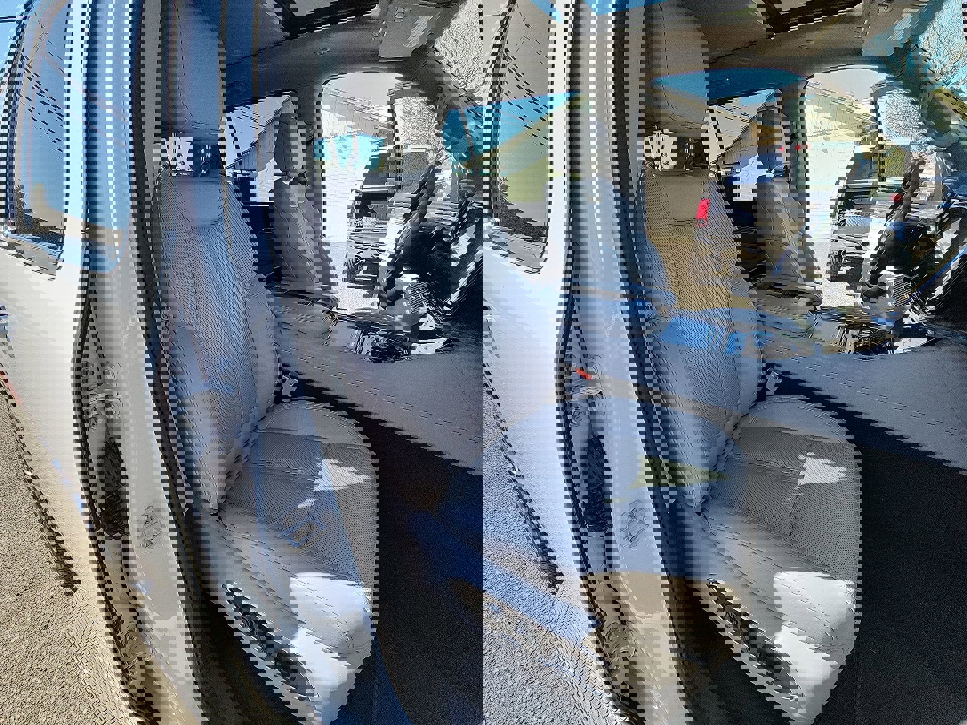 Certified 2023 Jeep Wagoneer Series II w/ Premium Group I image 27