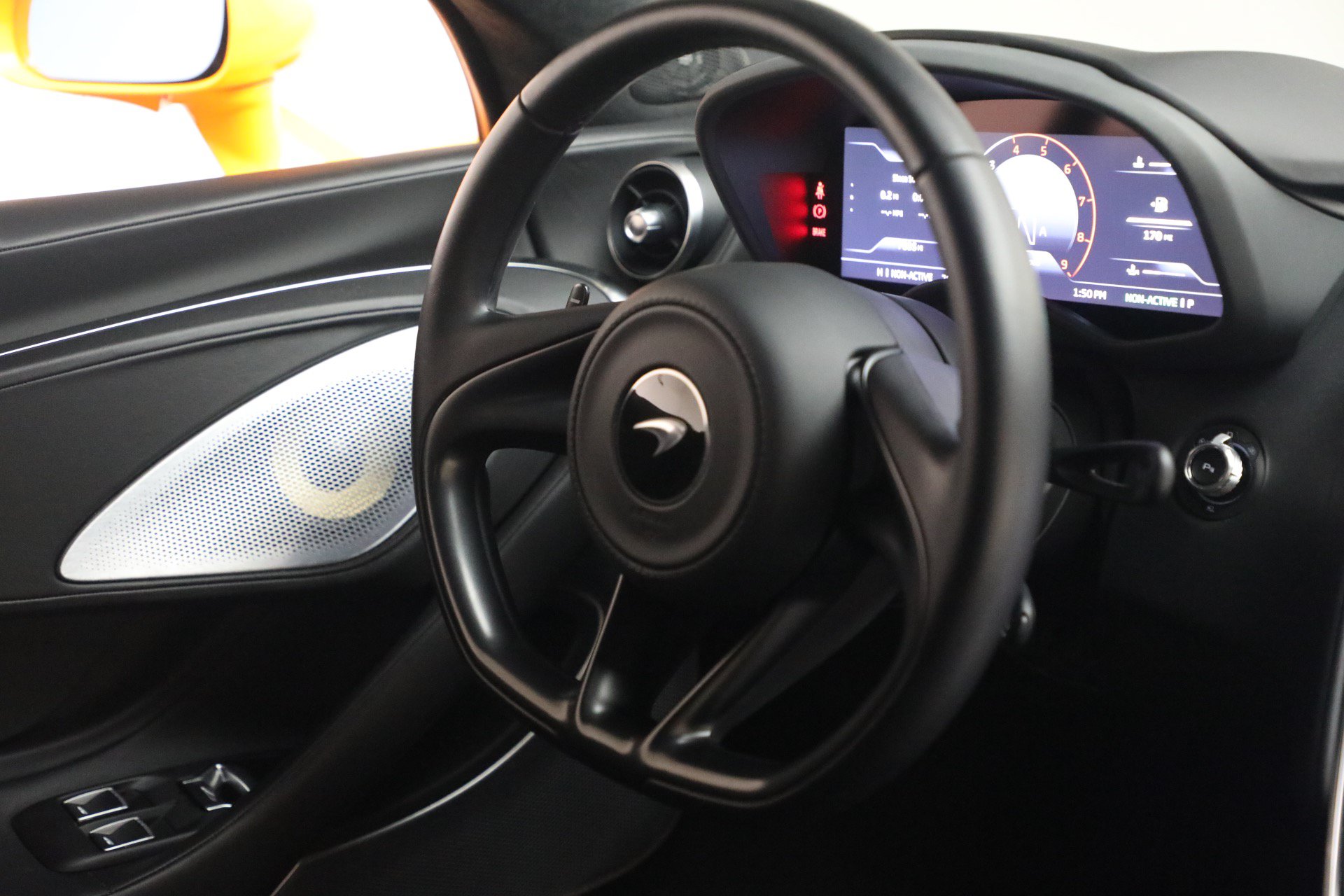 Used 2023 McLaren GT RWD image 21