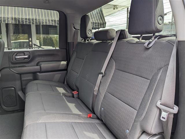 Used 2024 Chevrolet Silverado 2500 Custom w/ Custom Value Package image 19