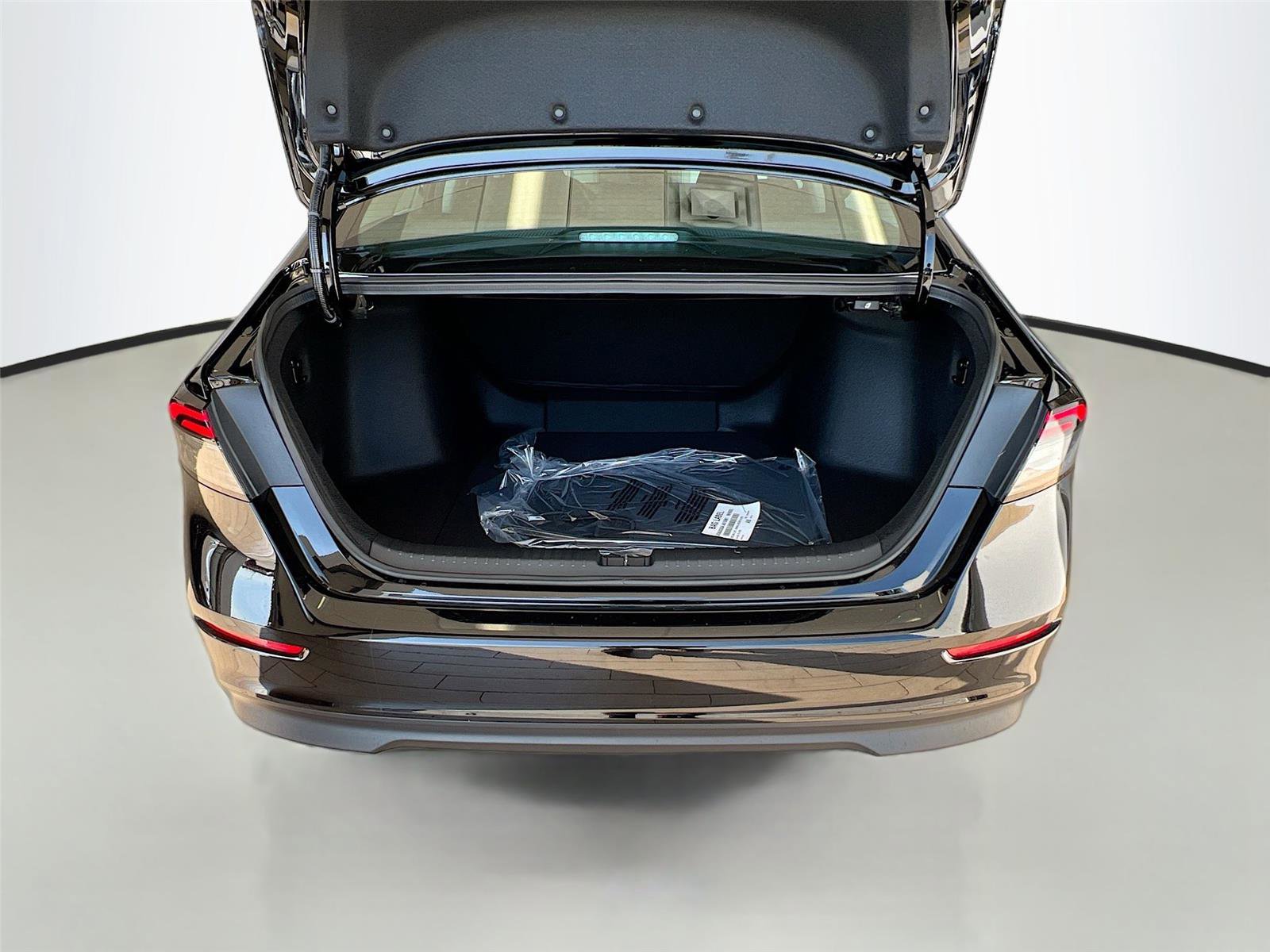 New 2025 Honda Accord LX image 24