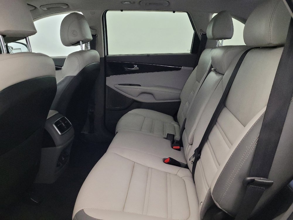 Used 2017 Kia Sorento SX FWD image 18