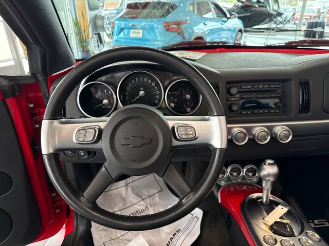 Used 2004 Chevrolet SSR w/ Preferred Equipment Group RWD image 16