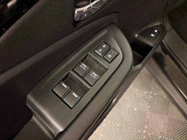 Used 2022 Honda Pilot Touring image 7