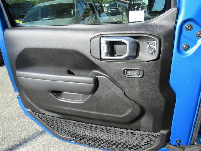 Used 2023 Jeep Gladiator Willys image 20