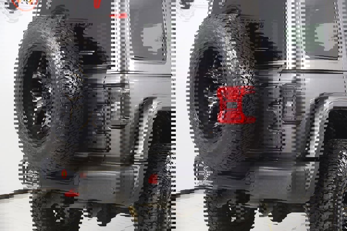 Used 2018 Jeep Wrangler Unlimited Rubicon w/ Dual Top Group AWD/4WD image 46