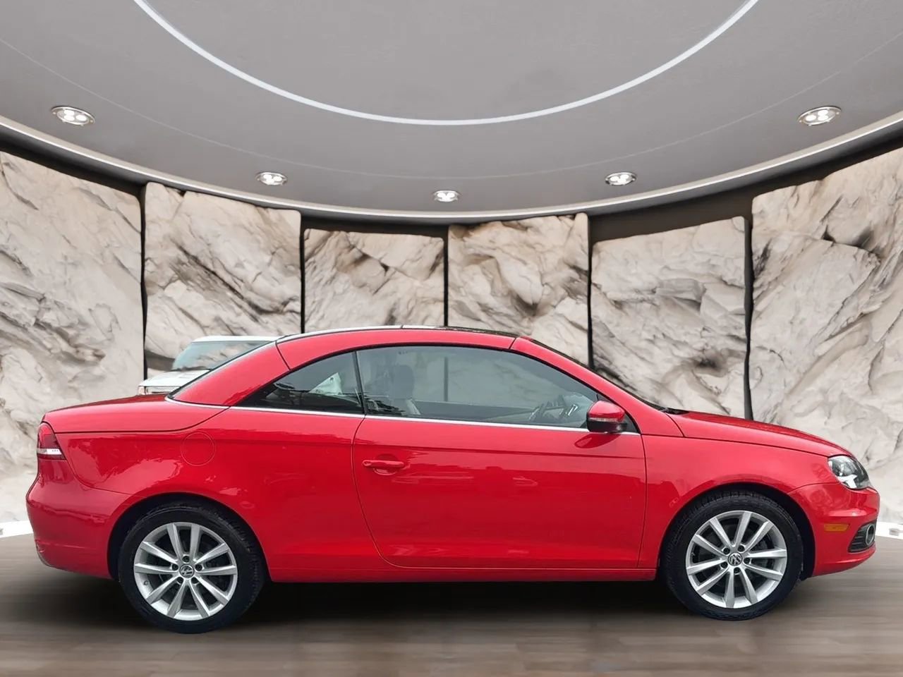 Used 2016 Volkswagen Eos Komfort image 4