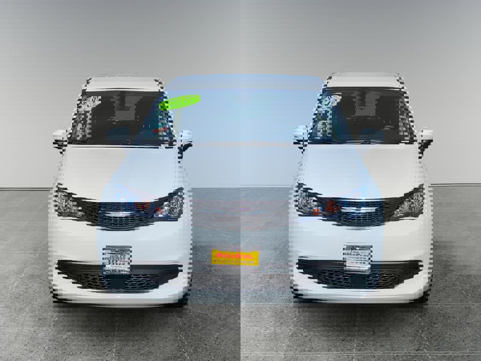 Used 2022 Chrysler Voyager LX image 8