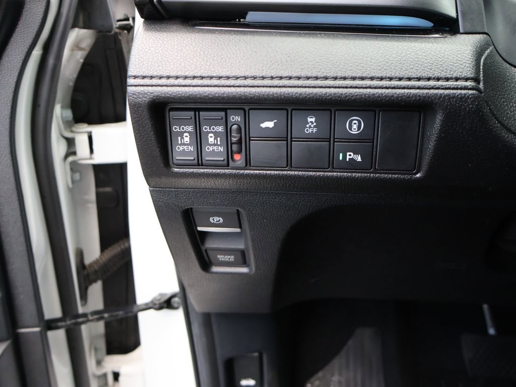 Certified 2024 Honda Odyssey Touring image 33