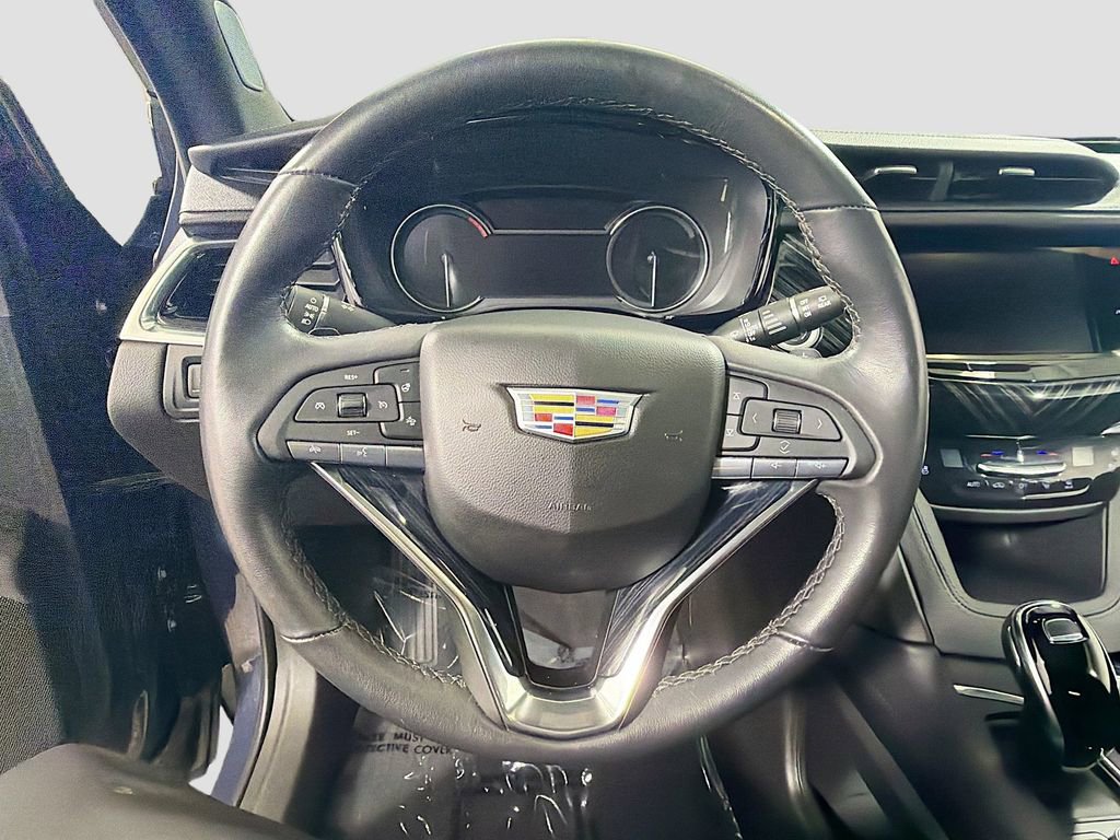 Used 2024 Cadillac XT6 Premium Luxury AWD/4WD image 14