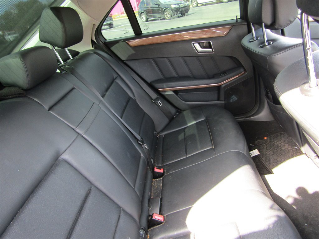 Used 2012 Mercedes-Benz E 350 4MATIC Sedan image 6