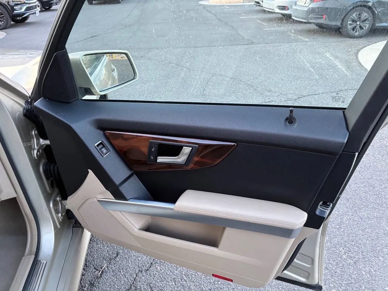 Used 2012 Mercedes-Benz GLK 350 4MATIC image 12