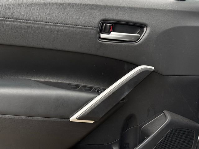 Used 2025 Toyota Corolla Cross AWD Hybrid w/ Convenience Package image 27