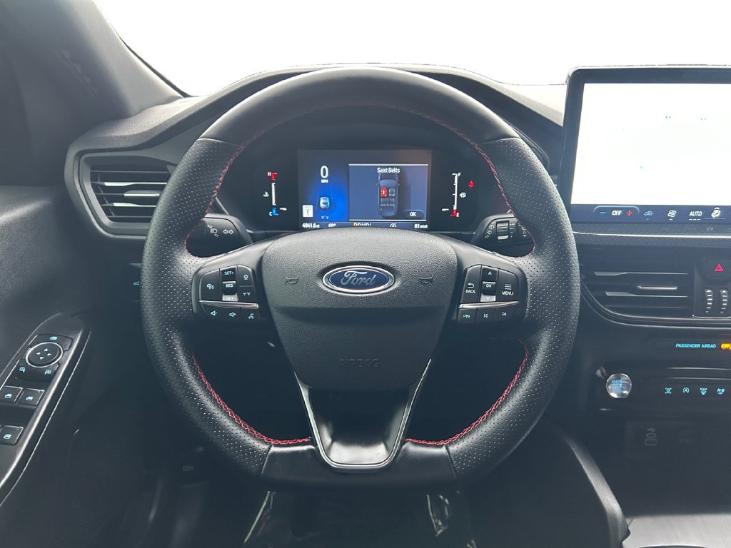 Used 2025 Ford Escape ST-Line w/ Tech Pack #1 FWD image 12