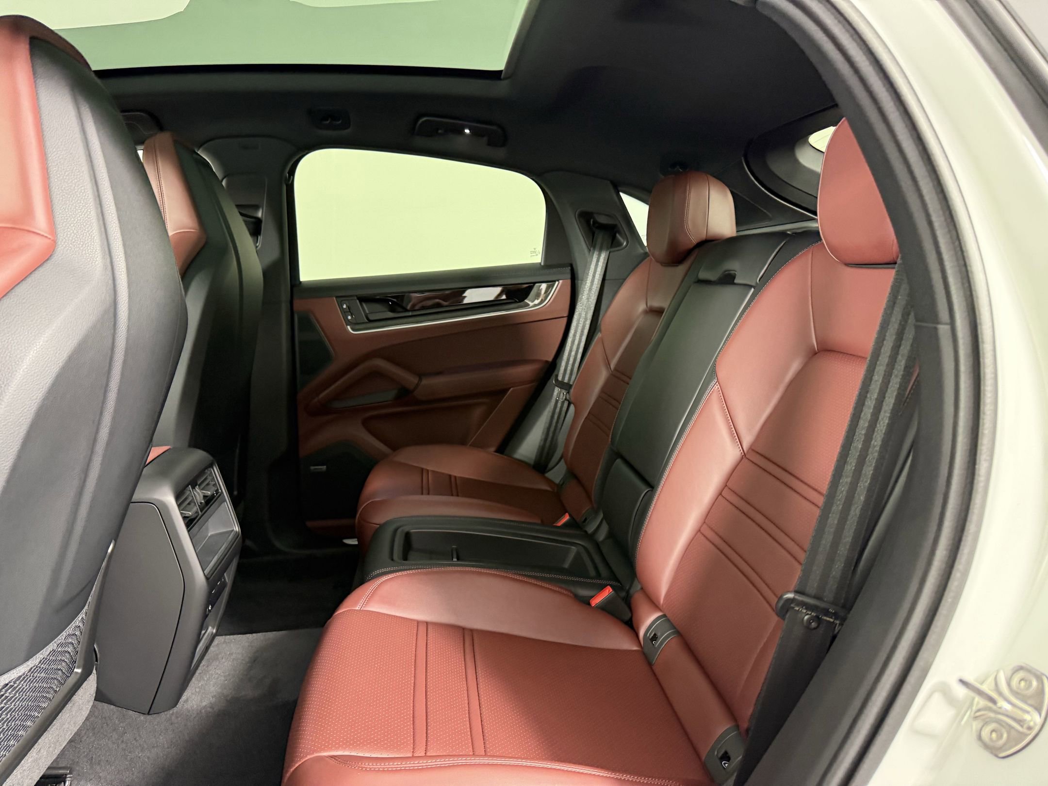 New 2026 Porsche Cayenne S image 26
