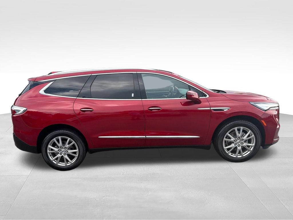 Used 2024 Buick Enclave Essence w/ Experience Buick Package FWD image 6