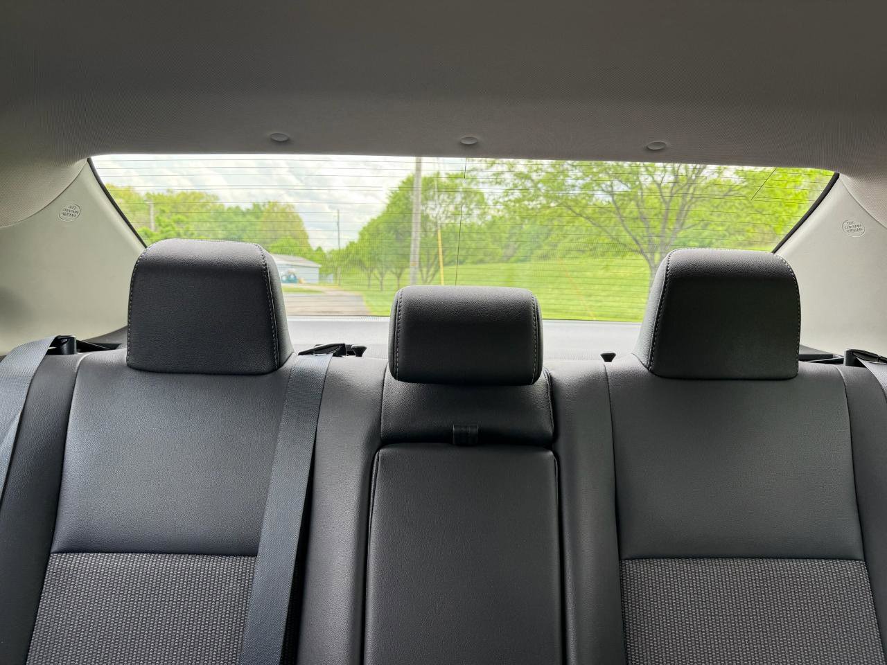 Used 2015 Toyota Corolla S image 22