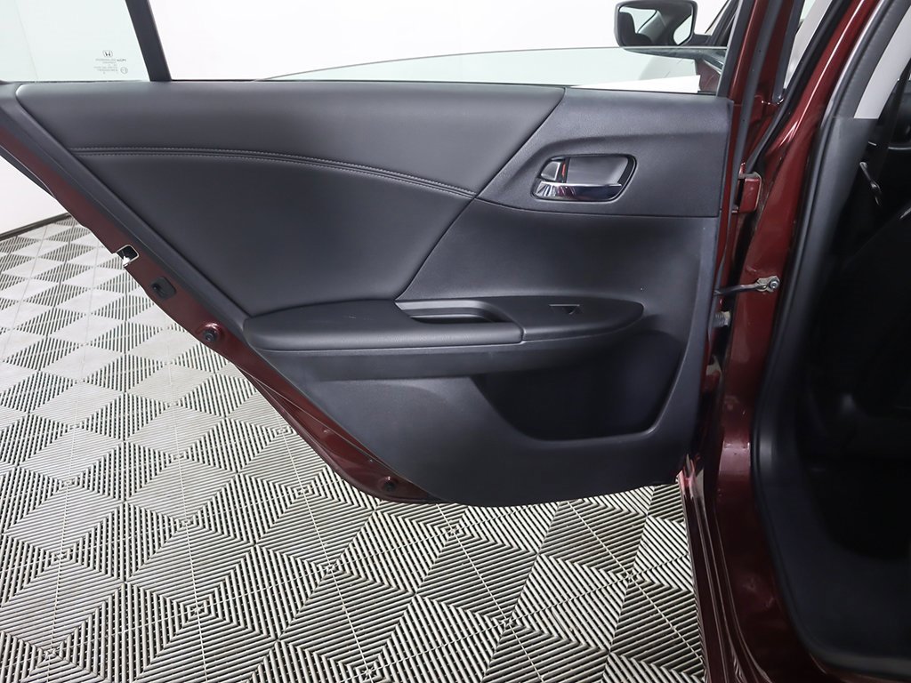 Used 2013 Honda Accord Sport image 21