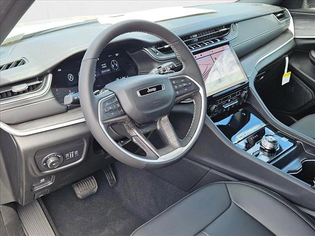 New 2025 Jeep Grand Cherokee L Limited w/ Trailer Tow Package video 3