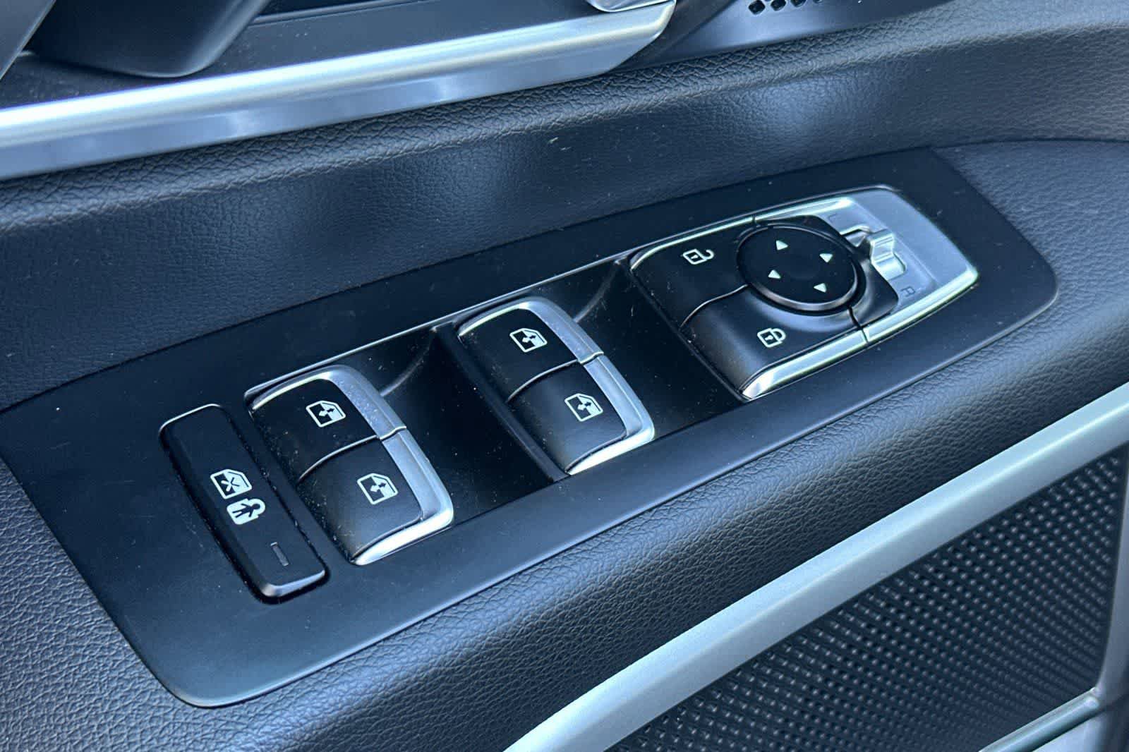 Used 2020 Kia Telluride S AWD/4WD image 13