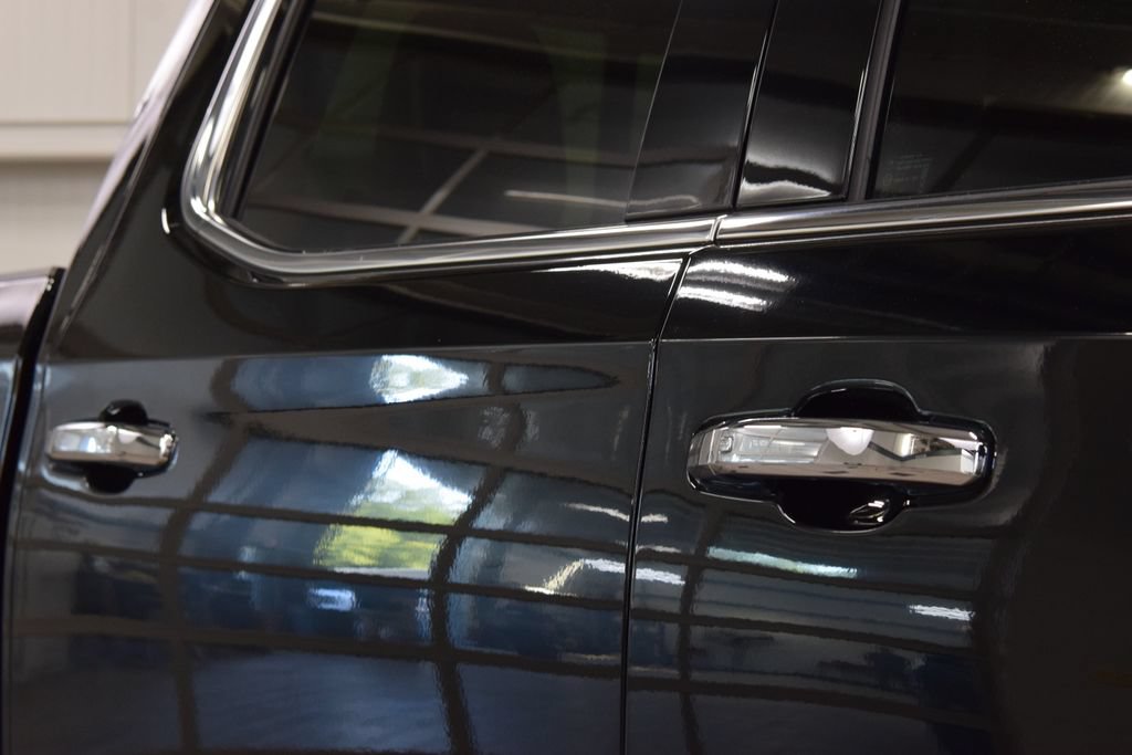 Used 2024 GMC Sierra 1500 Denali AWD/4WD image 19