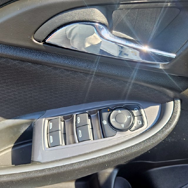 Used 2024 Chevrolet Malibu LT FWD image 15