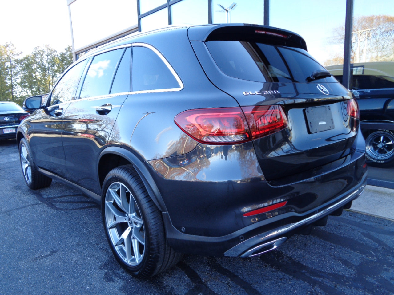 Used 2022 Mercedes-Benz GLC 300 4MATIC image 7