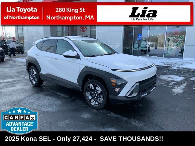 Used 2025 Hyundai Kona SEL image 1
